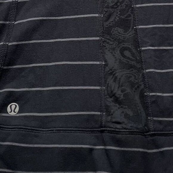 LULULEMON FULL TILT LONG SLEEVE TOP SLALOM STRIPE WOMENS Size 6 Y2K Inspired - Picture 15 of 15